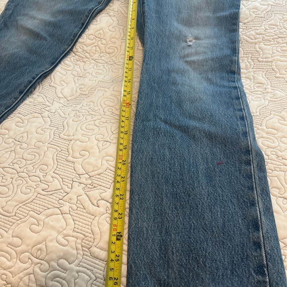Levi’s 501 distressed jeans size 27x28. In good used condition. - Picture 3 of 5